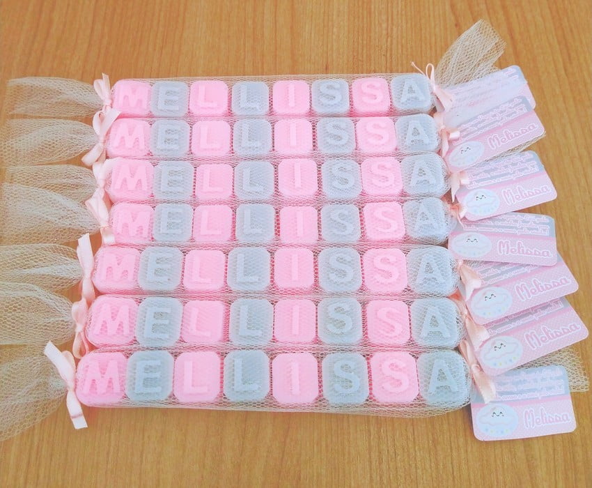 Lembrancinha de Maternidade Sabonete de Letrinhas com 8