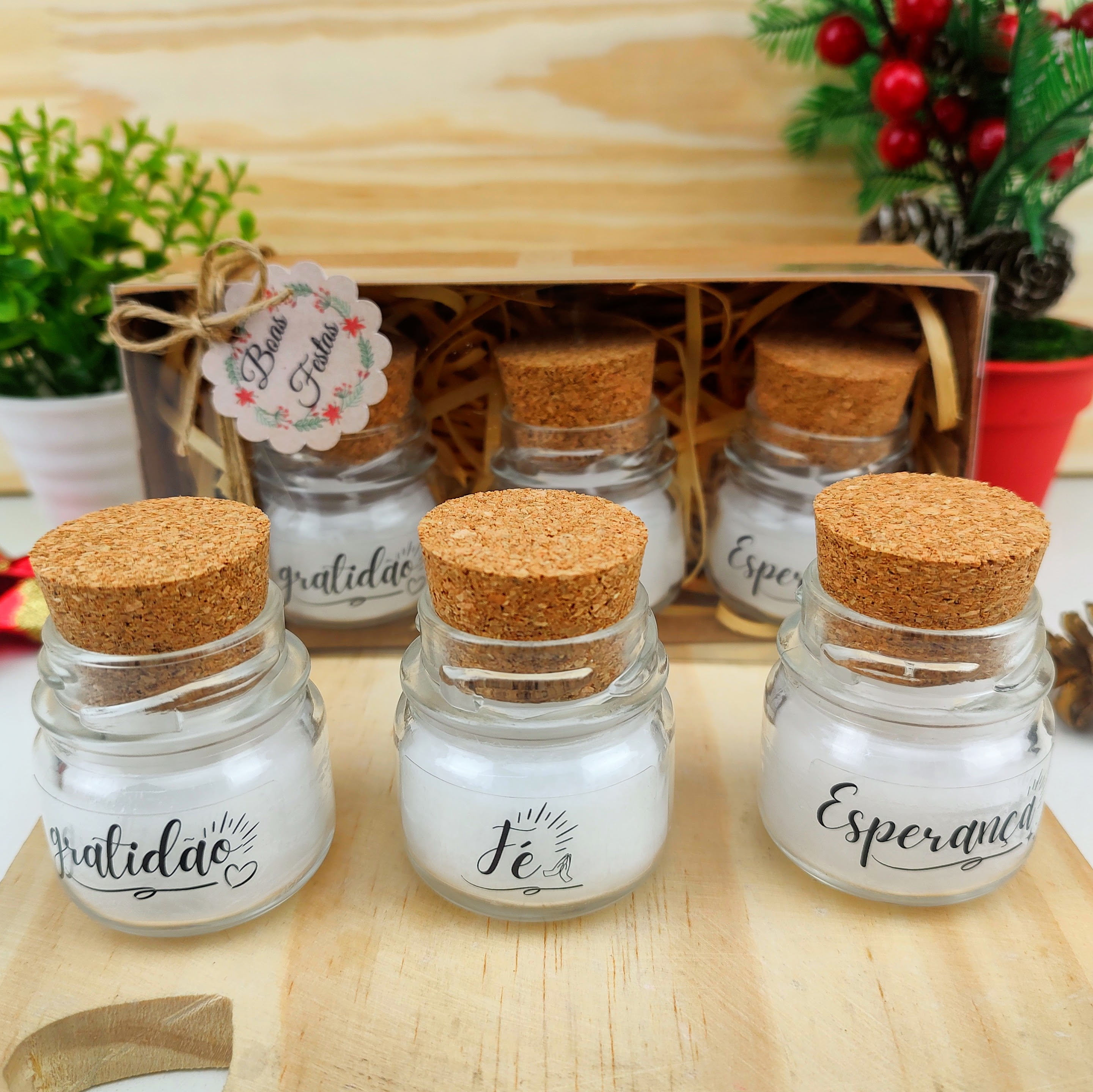 Lembrancinha de Natal Kit 3 Velas Aromáticas 40g Rolha e Caixa