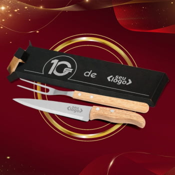 Brinde de Tempo de Casa Colaborador Personalizado Facas e Garfo em Madeira SMKF-90406-TDCC Brindes Personalizados