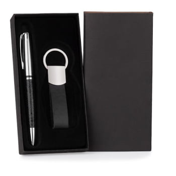 Kit Caneta e Chaveiro Metal / Couro Sintético SMCC-31281 Brinde Personalizado