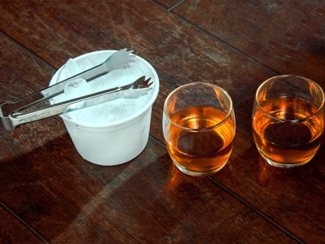 Kit Whisky Personalizado 4 Peças SMKT-90225 Brindes Personalizados