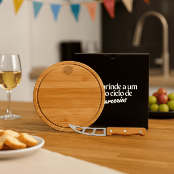 Brinde Natal Final de Ano Personalizado Kit Queijo Bambu e Inox 2 Peças SMPD-15073 Brinde Natal Final de Ano Personalizado Kit Queijo Bambu e Inox 2 Peças SMPD-15073