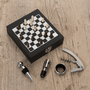 Brinde Natal Final de Ano Personalizado Kit Vinho Xadrez 4 Peças X12046